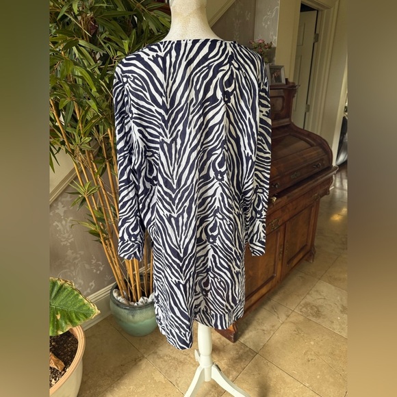 CZ ladies, V-neck 100% cotton cover-up size 1X excellent condition, Navy white - Picture 8 of 10